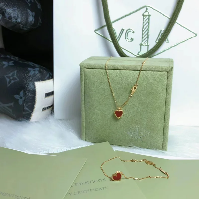 

Titanium Steel Heart Necklace for Women Korean Simple Temperament High-grade Choker Necklaces Fashion Party Jewelry Gifts