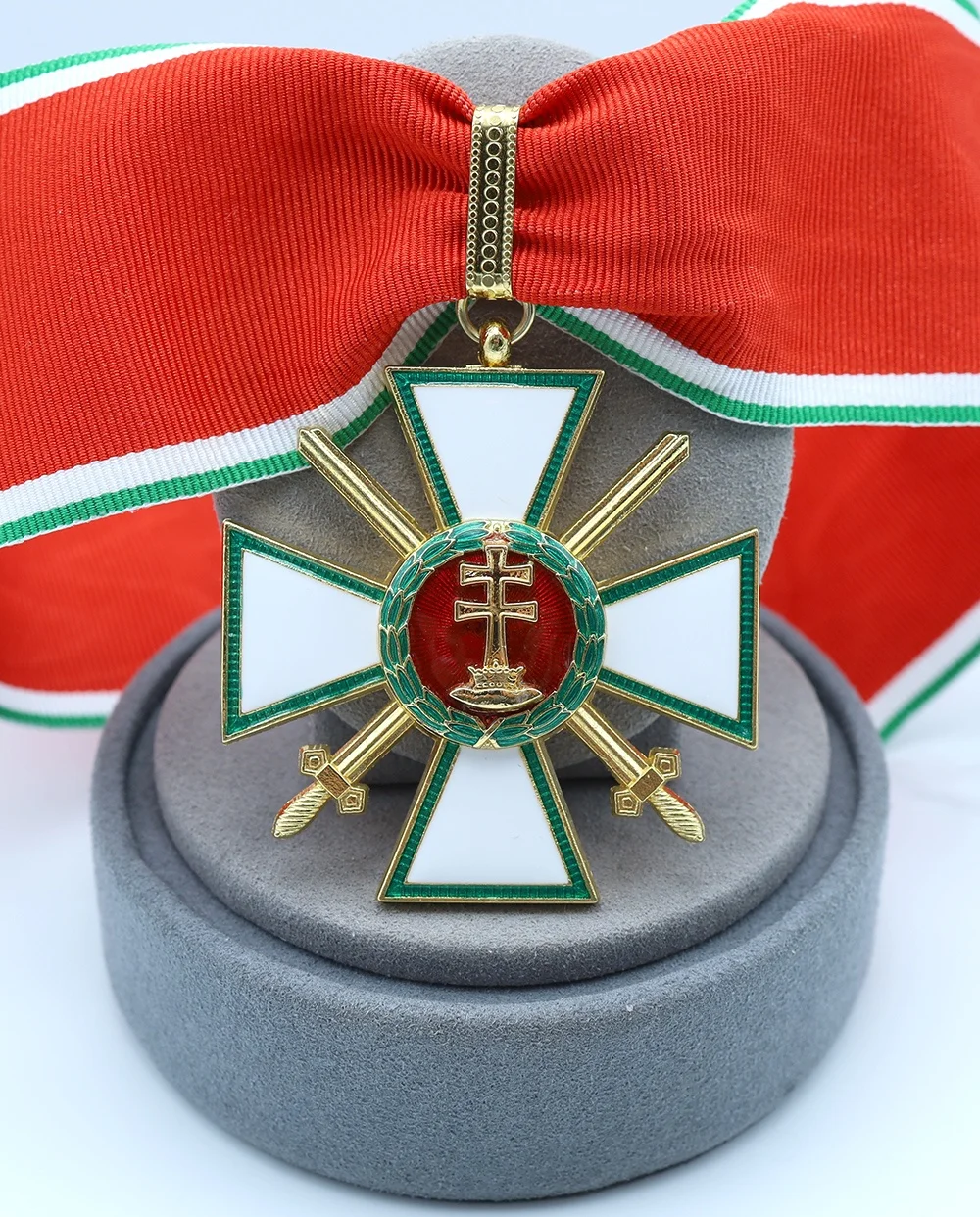 Image of Ungarische Medaille, Replik des Österreichisch-Ungarischen Verdienstkreuzes, Militärmedaillen-Sammlung für Geschichtsbegeisterte, Souvenir-Kriegsabzeichen