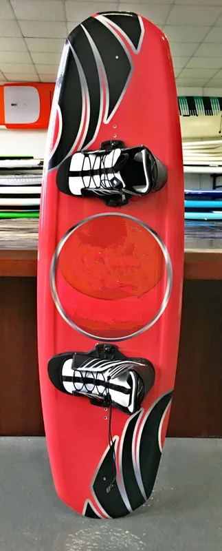 Wakeboard with Bindings Fits Shoe Sizes 41-43 for Wavesurfing
