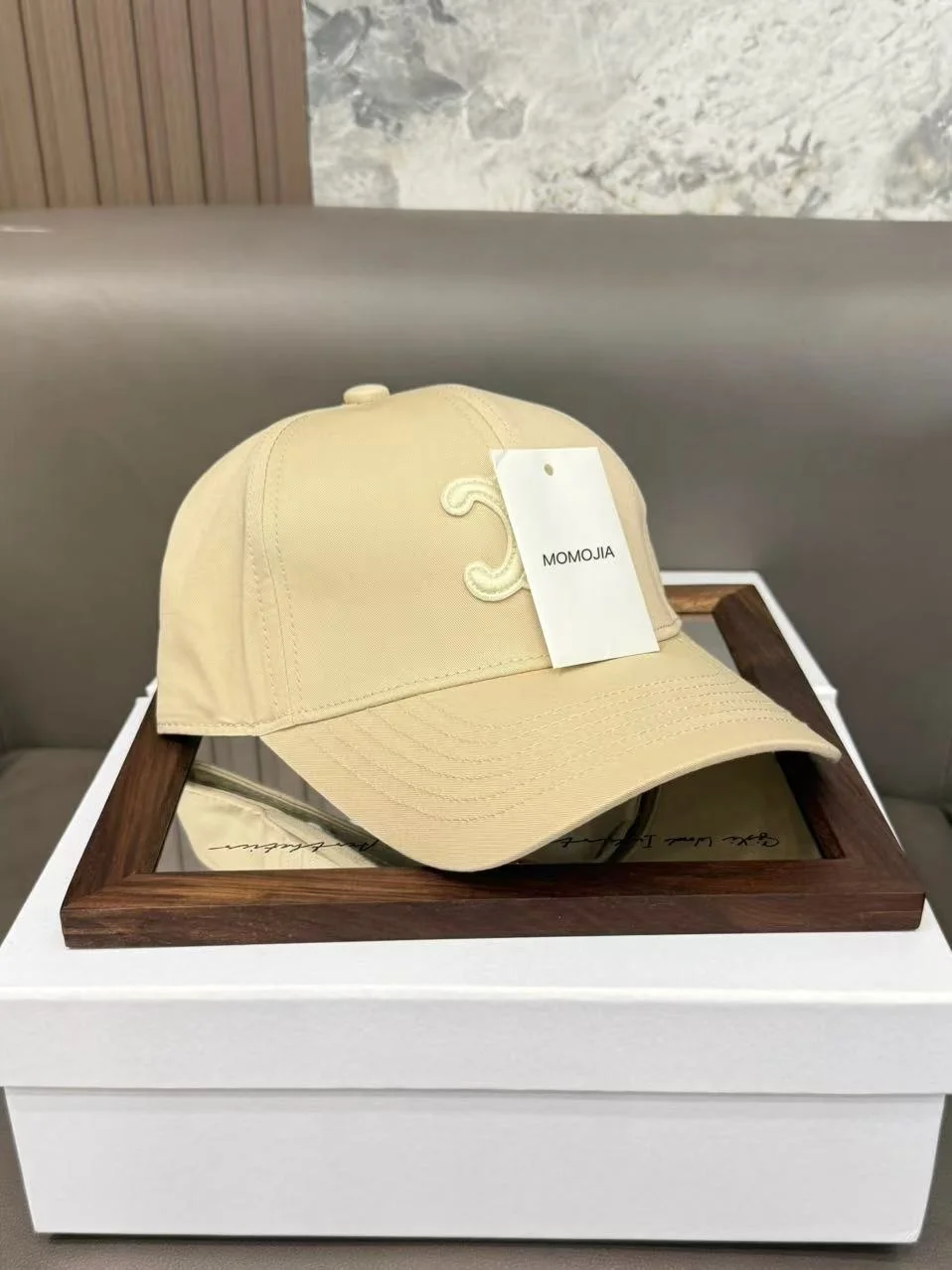 Momojia Versatile Baseball Cap with  Arch Logo Adjustable Unisex Duckbill Cap Facial Slimming Sun Protection Hat