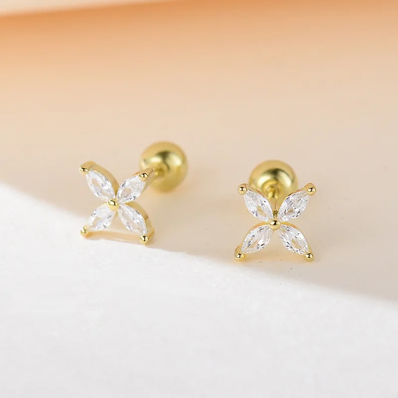 

925 Sterling Silver Diamond Inlaid Four-leaf Clover Earrings for Women, Simple and Elegant Versatile Jewelry, Birthday Gift.