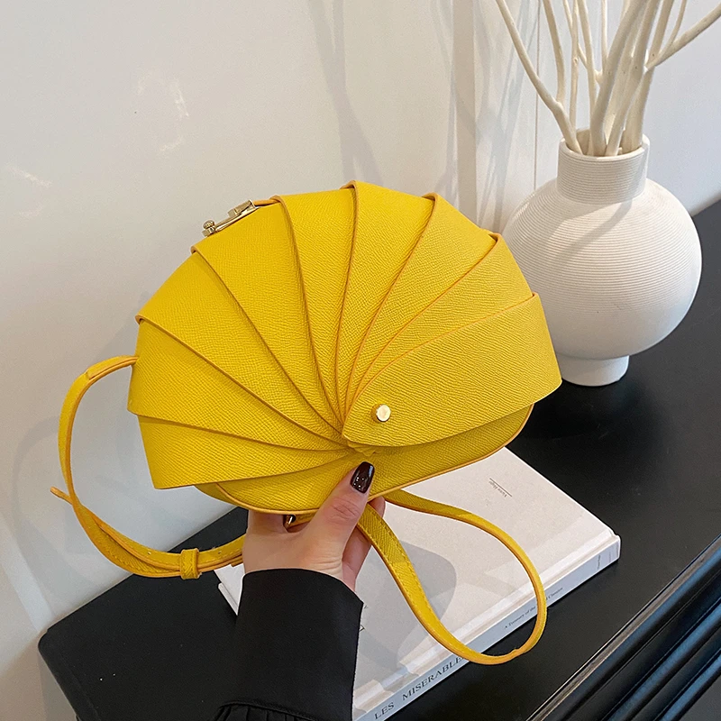 

2025 New Super Cool Fashion PU Shell Shoulder Bags Solid Hasp Sense of Luxury Unique Design Personality Crossbody Bags for Women