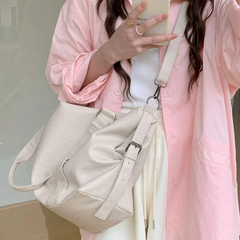 Trendy and Cool Handheld Travel Bag for Women New Korean Edition Leisure Tote Bag Large Capacity Crossbody Bag Luggage