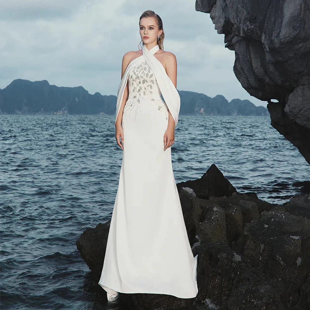 ชุดราตรีหรูหราสำหรับผู้หญิง ปี 2025 แบบผูกคอ เปิดหลัง แขนกุด ทรงเมอร์เมด ประดับลูกปัดยาว แต่งแอพพลิเค ทรงทรัมเป็ต ชุดราตรีออกงาน