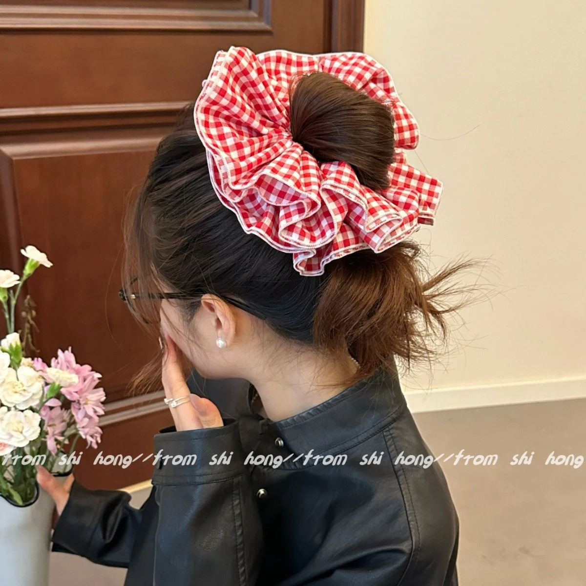 1 Stück Rote Frische Süße Blumen-Haargummis, Mädchen-Dutt-Haargummis, Nischen-Koreanische Version Vielseitiges Haar-Accessoire – Detail 3