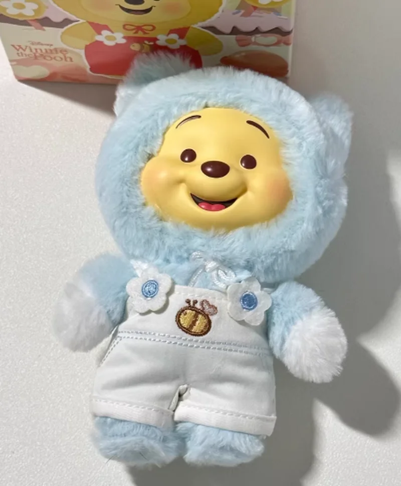 صندوق أعمى رسمي من سلسلة Disney Winnie the Pooh Candy هدية لطيفة للعام الجديد هدية محيطية للأولاد والبنات