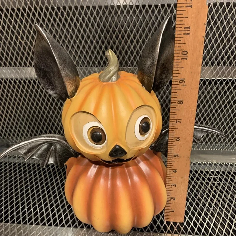 Halloween Scary Bat Pumpkin Ornaments Pumpkin Shaped Home Decoration Resin Cute Bat Decoration