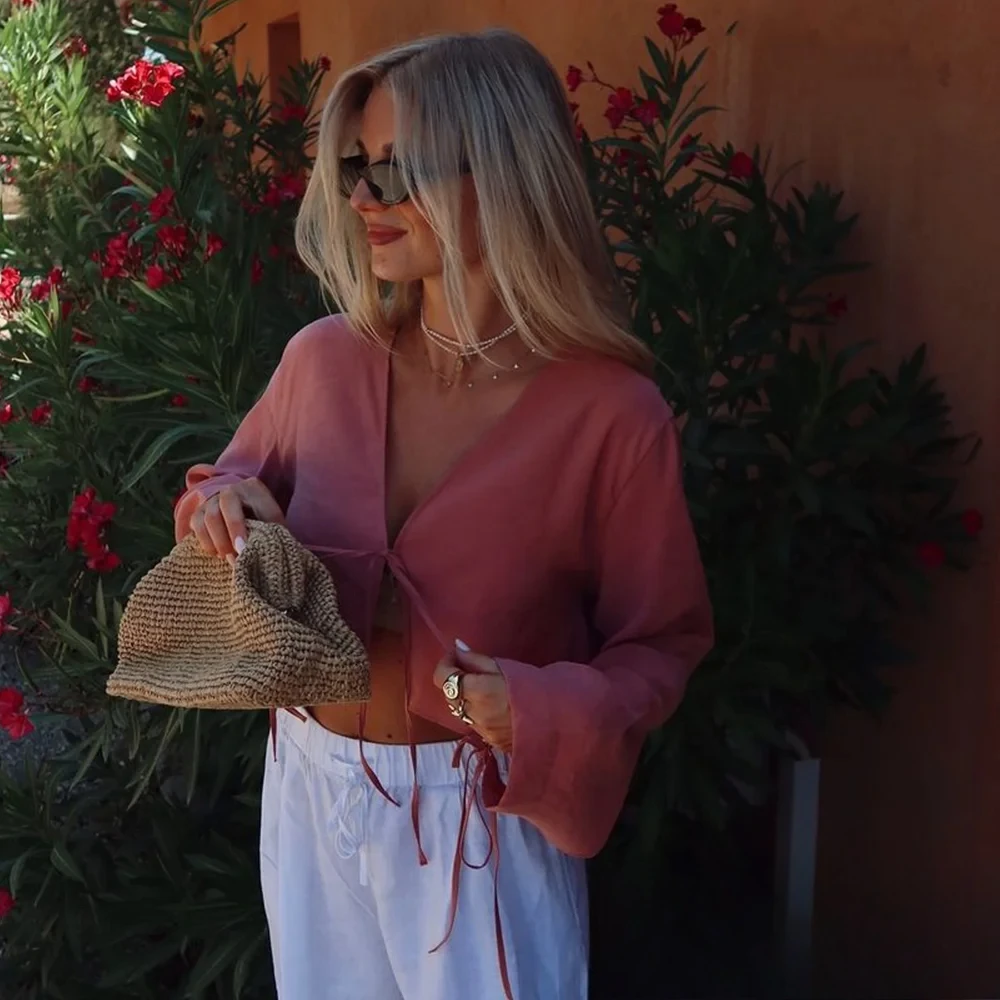 

KONDALA Базовая повседневная женская однотонная рубашка, мода 2024, весна-лето, с v-образным вырезом и бантом, драпированная короткая рубашка, блузки, шикарные пляжные топы