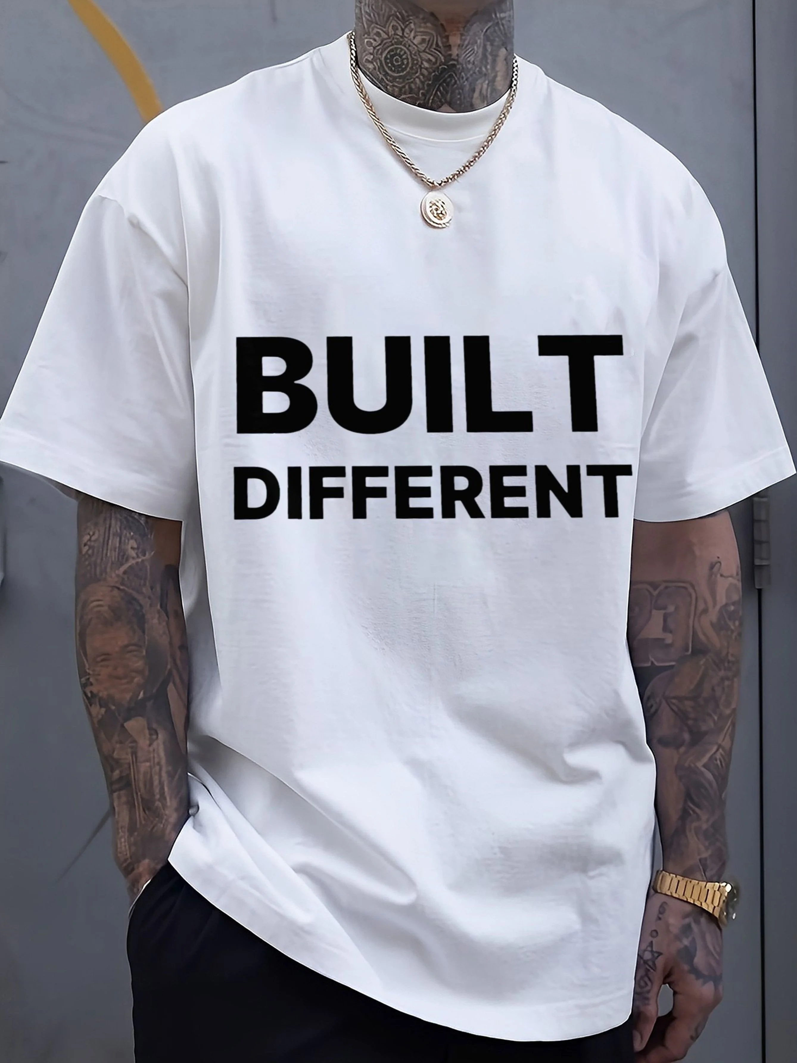 Men'S Loose White T-Shirt - Stylish And Comfortable with Striking Black Text Design, Perfect for Everyday Casual Outfits