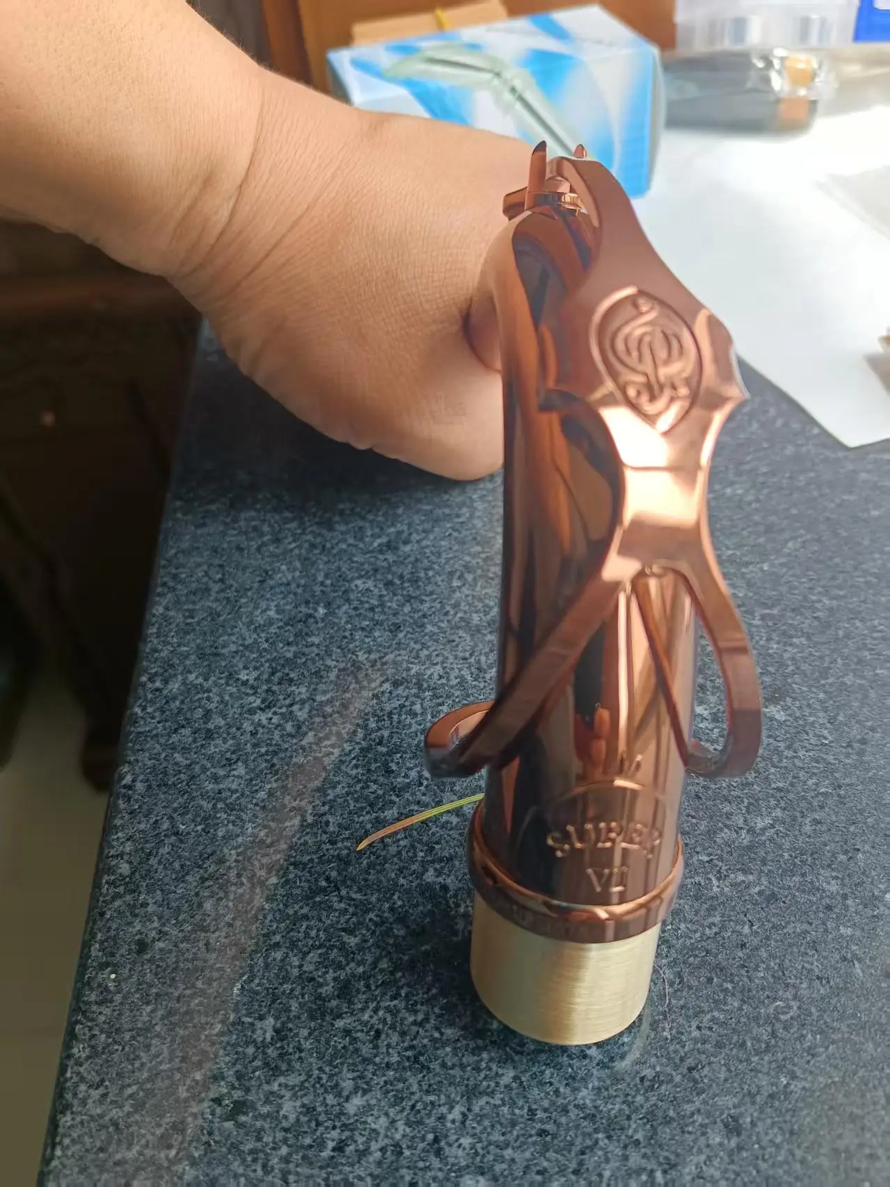 B-baritone tenor saxophone curved neck coffee gold baritone tenor saxophone curved neck