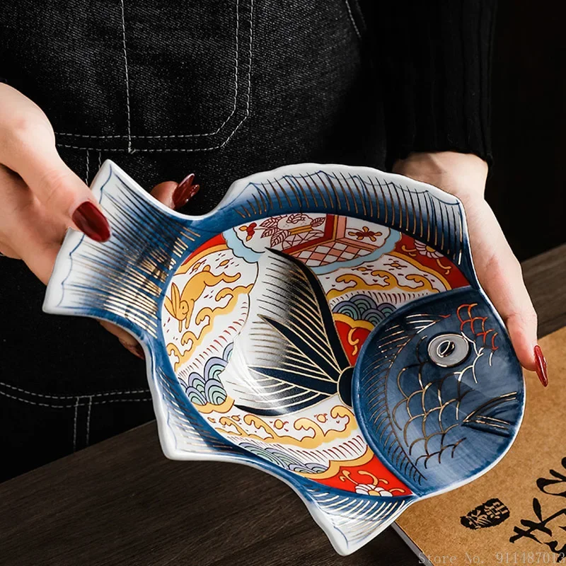 Japanese 9.5inch fish plate, ceramic creative hand-painted household restaurant tableware sashimi dessert fish-shaped plate, 1Pc