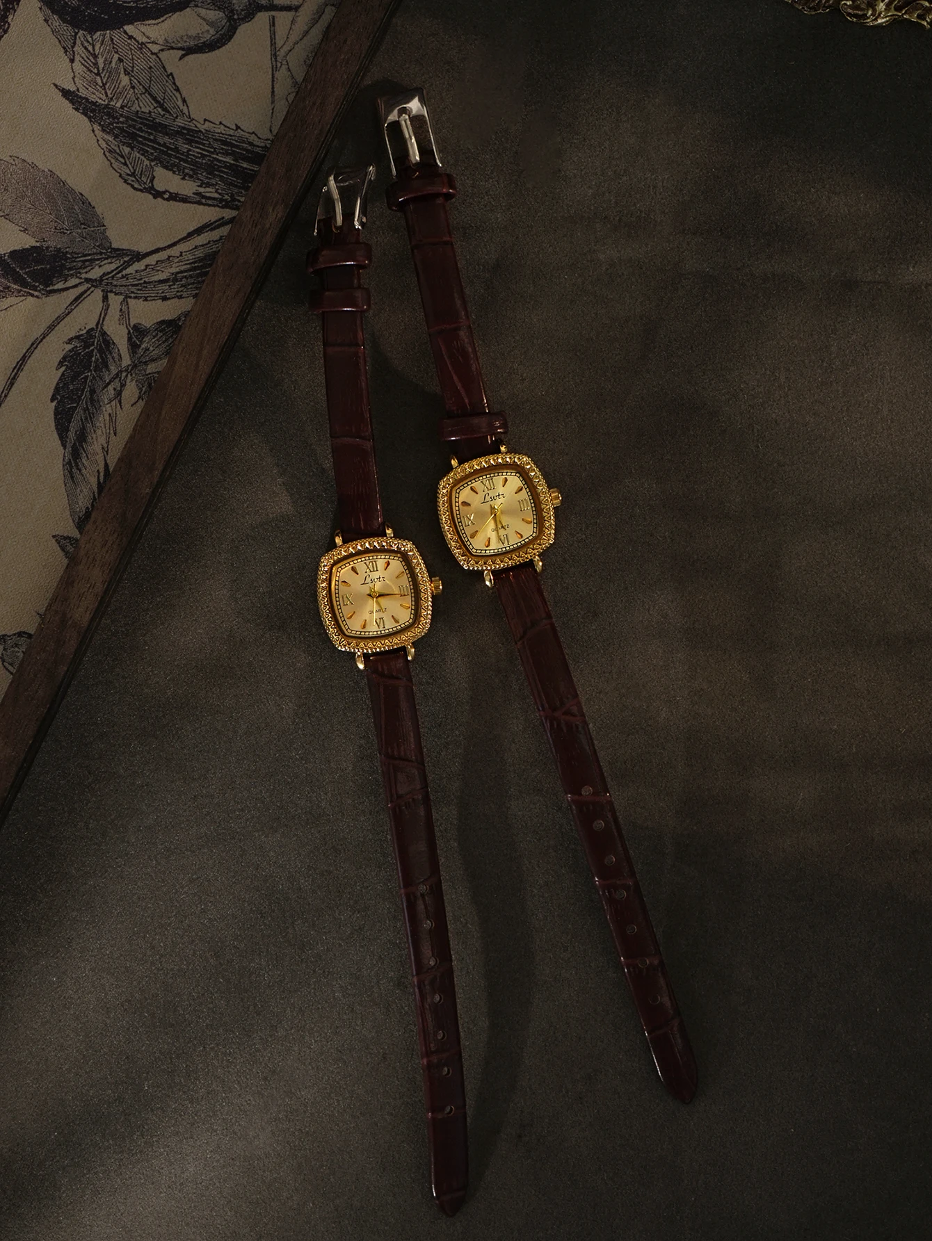 1 new gold French classic high-class elegant compact exquisite ladies quartz watch with leather strap, square carved dial, simple and charming design temperament, suitable for daily wear and gifts.