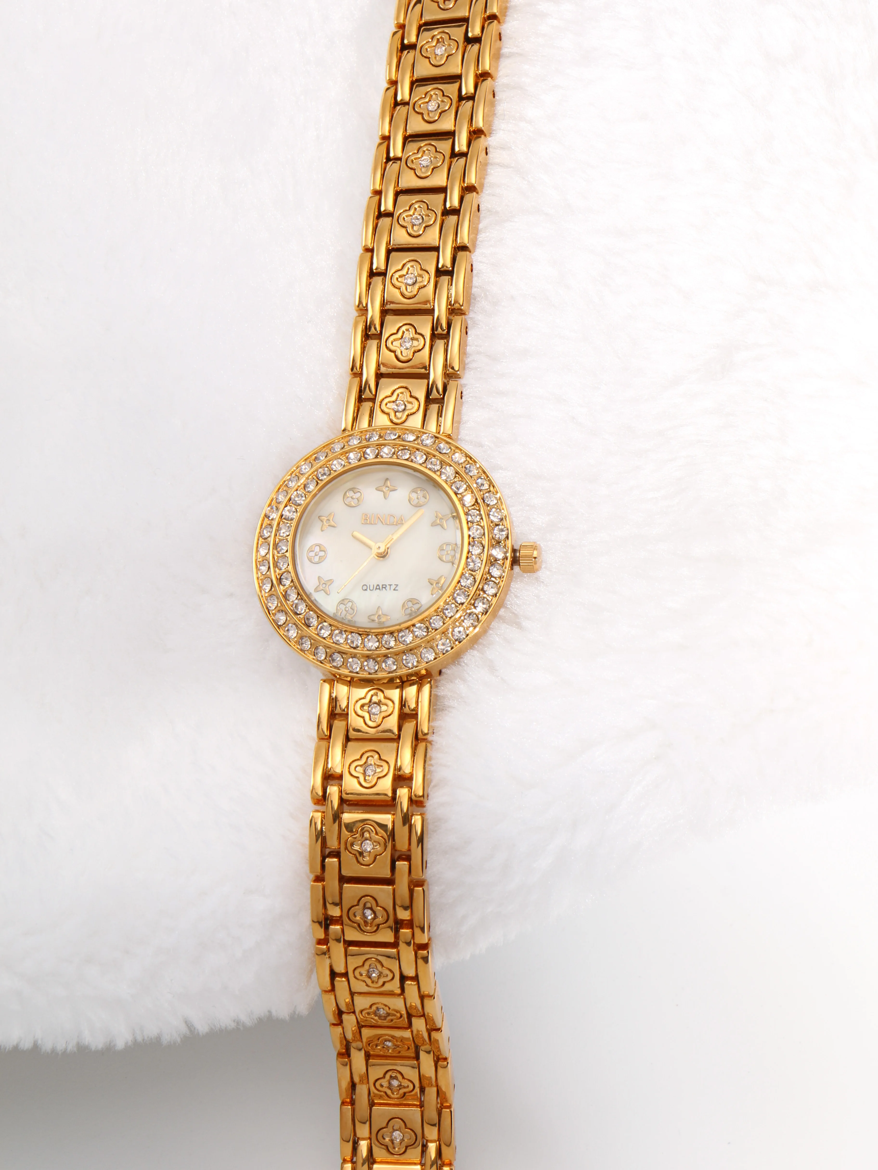 ساعة BINDA للسيدات بسوار كوارتز ذهبي، حزام مطلي بالذهب، قرص للعملات المعدنية، ساعة هدية أنيقة مع صندوق هدايا جميل
