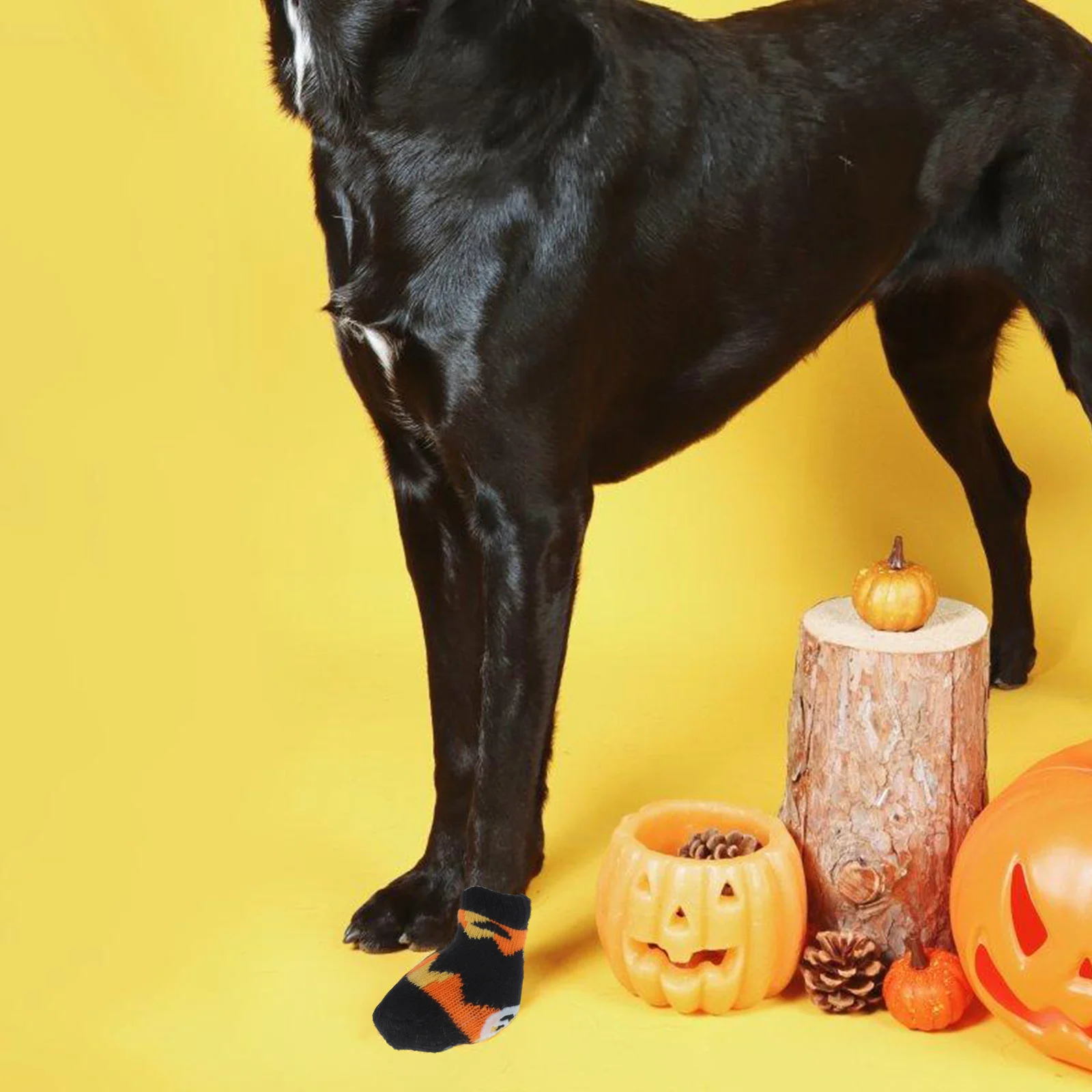 

Cotton Pet Socks Halloween Pumpkin Design Safe Use Dog Paw Protection Against Soiled Feet Snow Ice Salt Fashionable Gift