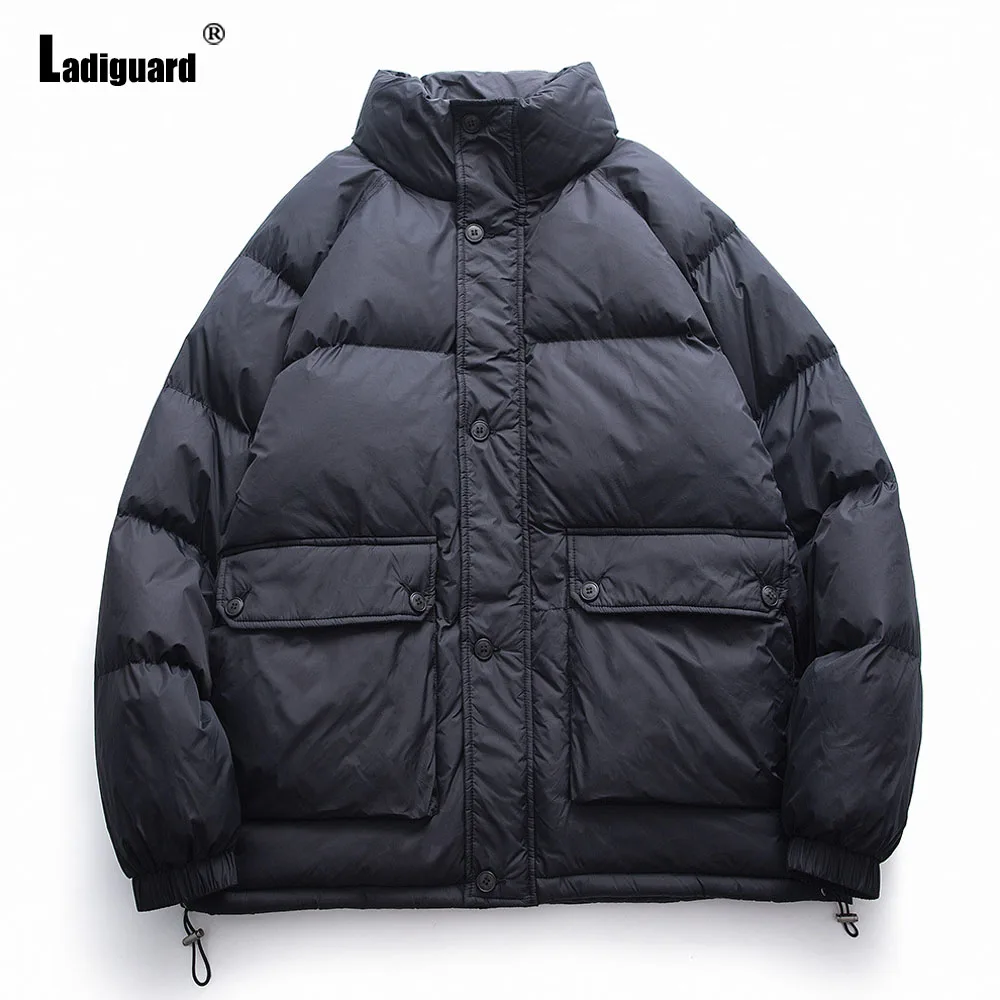 2023 Harajuku Casual Cotton Coats Plus Size Mens Plush Top Outerwear Winter Flocking Jacket Men Fashion Zipper Pocket Overcoats