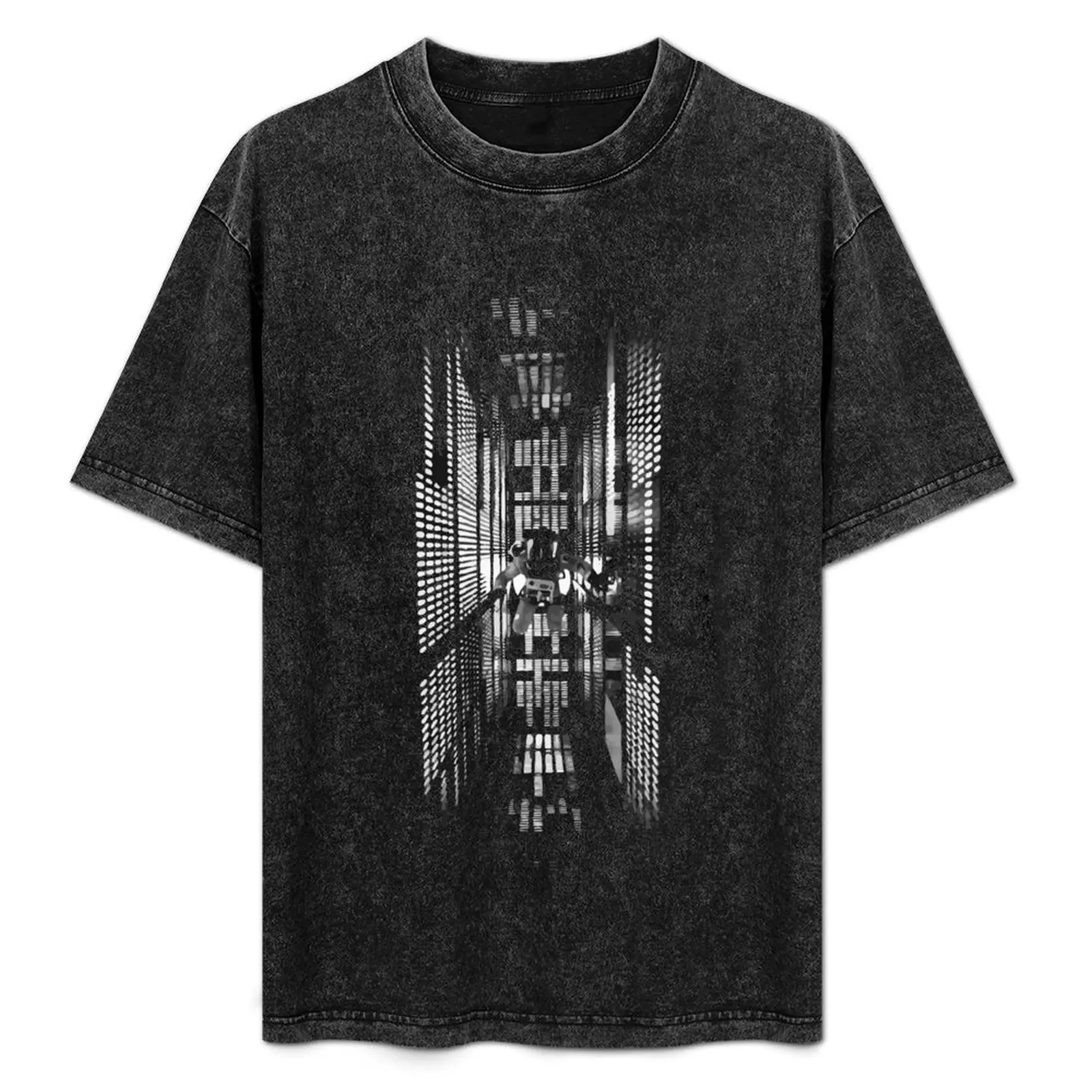 

2001 A Space Odyssey (1968) Essential T-Shirt Performance Workout Short Sleeve Tee
