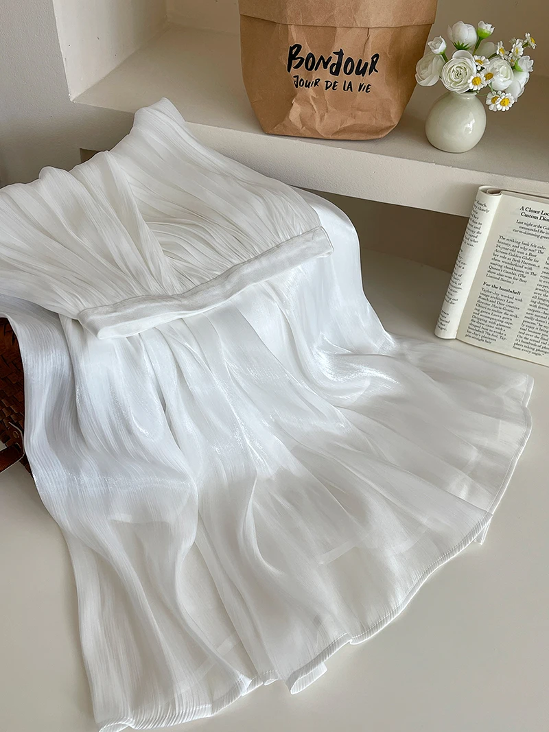 2026 Frühjahr/Sommer Neuer Glänzender A-Linien-Rock für Damen, Einfarbig, Hohe Taille, Französischer Pariser Stil, Eleganter Asymmetrischer Rock – Detail 12