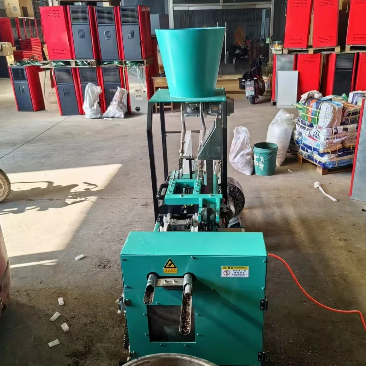 

Automatic Nonwoven Nutrient Block Molding Planting Bag Soil Filling Machine Automatic Counting Seedling Briquetting Machine