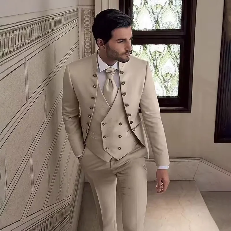 

2025 Beige Suits for Men 3 Piece Chic Stand Collar Double Breasted Male Suit Slim Fit Causal Formal Elegant Groom Wedding Tuxedo