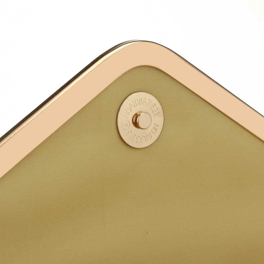 حقائب يد ذهبية تصميم على شكل حرف V سلسلة معدنية لامعة مطرزة حقائب سهرة مع مغلف لحفلات الزفاف حقائب يد نسائية غير رسمية مأدبة