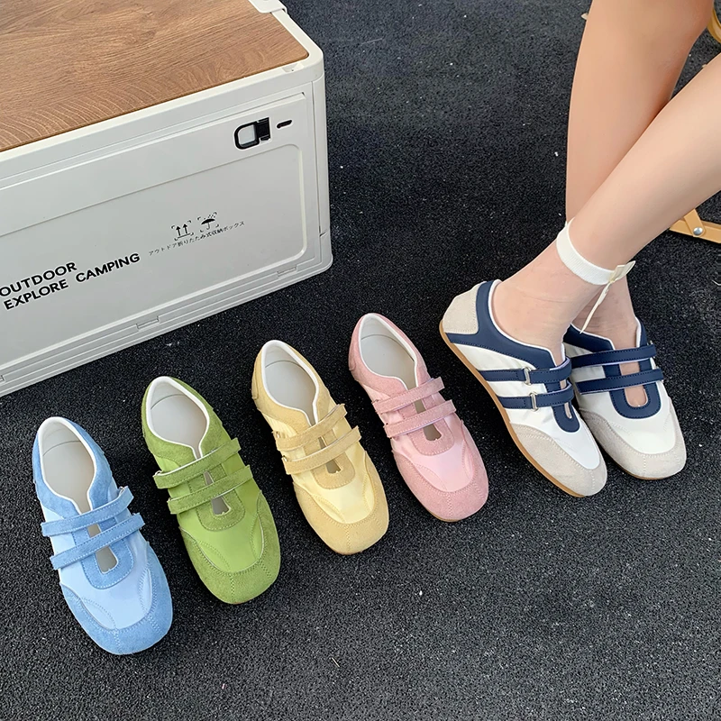 

2025 модные женские полые тренировочные туфли на весну и лето, новые дышащие повседневные нескользящие туфли с низким берцем и плоской подошвой