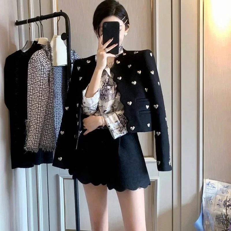 

Autumn Winter Fashion Heart Buckle Black Wool Tweed Short Jacket Coat Women Vintage Long Sleeve V Neck Wave Cardigan Outwear Top