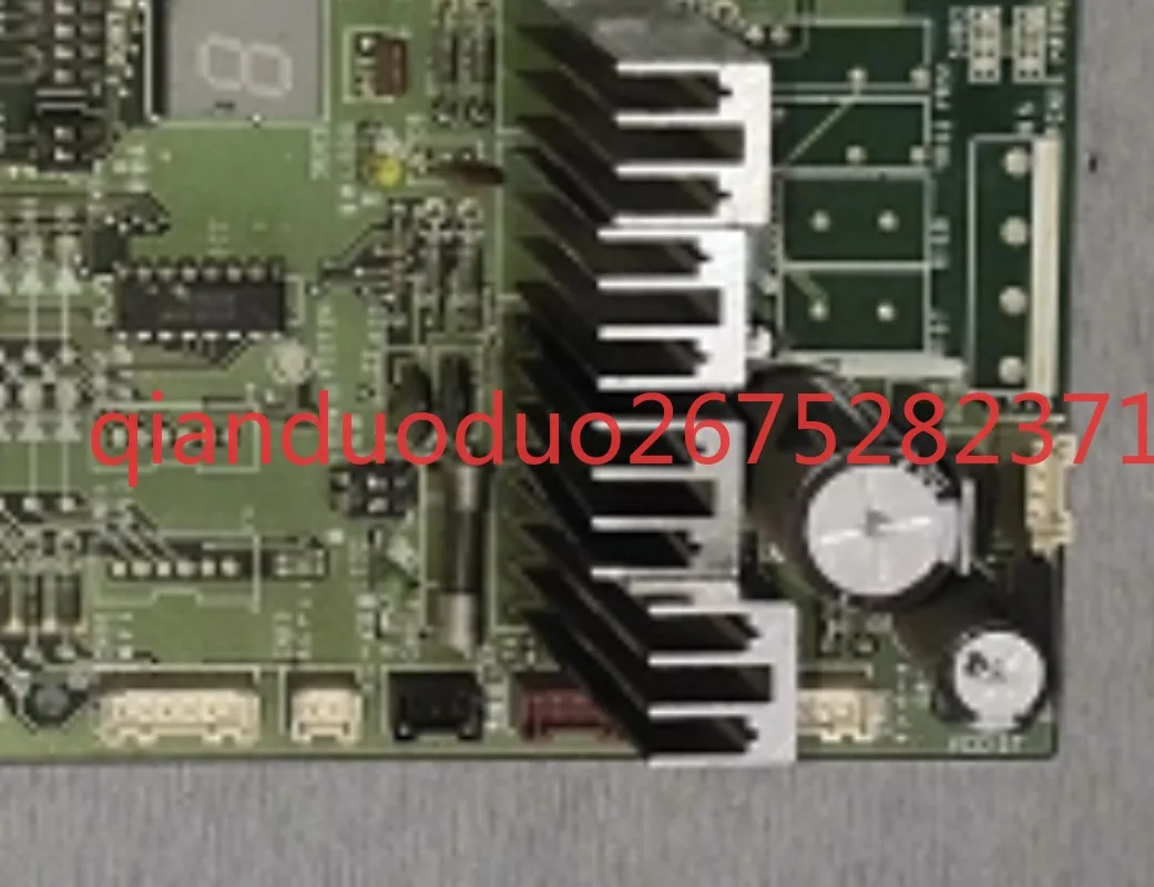 Adecuado para la placa de la unidad externa del aire acondicionado central Hisense Hitachi P0015-0 17B30027A