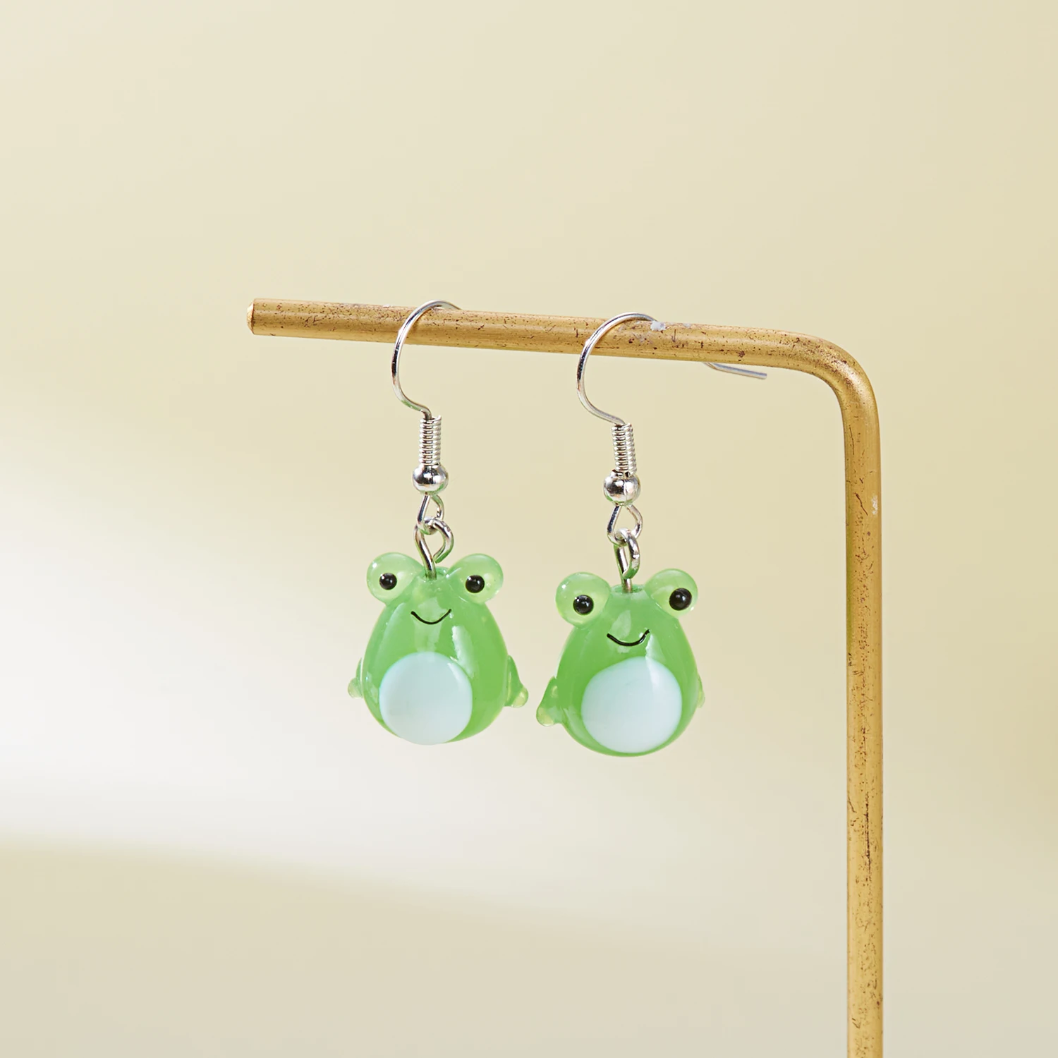 Niedlicher kleiner grüner Frosch, farbige glasierte Ohrringe, Ohrhaken für Frauen, baumelnde Ohrringe, Anhänger, Halskette, Party, Urlaub, Schmuck, Geschenke