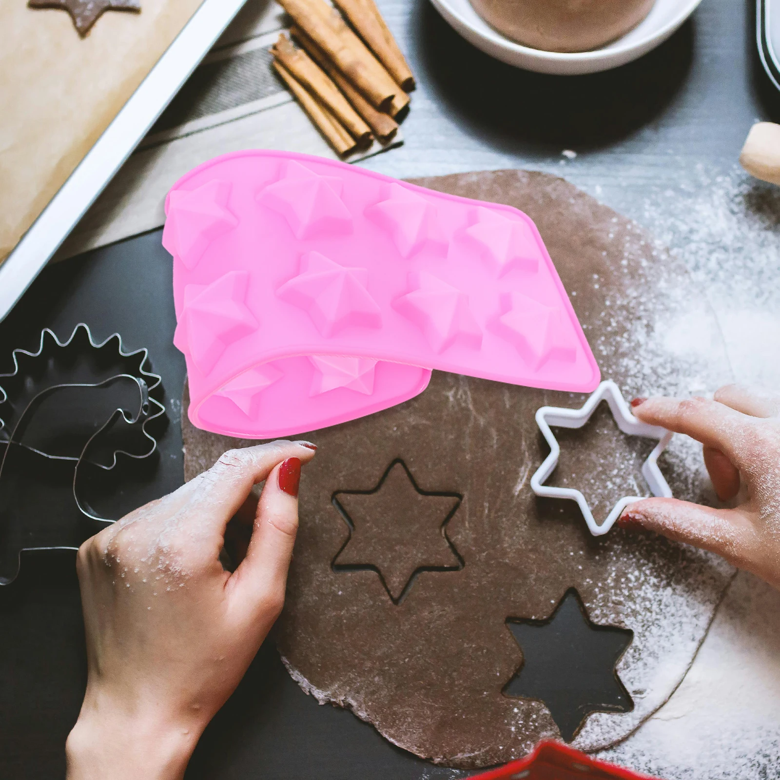 

Star Chocolate Mold 12-Cave Reusable Five Pointed Star Practical Non-Stick DIY Chocolate Mold for Home Dessert Making