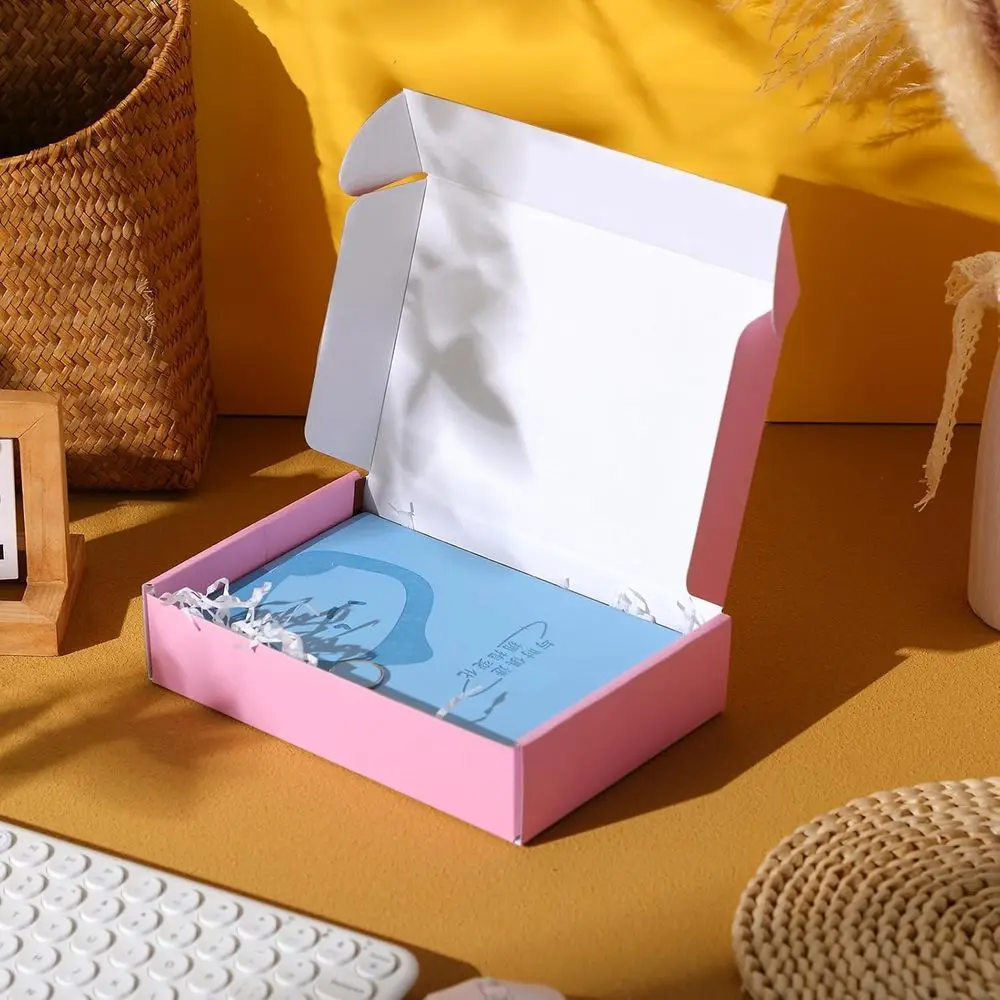 Pacote com 100 pequenas caixas de transporte de papelão rosa para presentes e envio postal, 9x6x2 polegadas