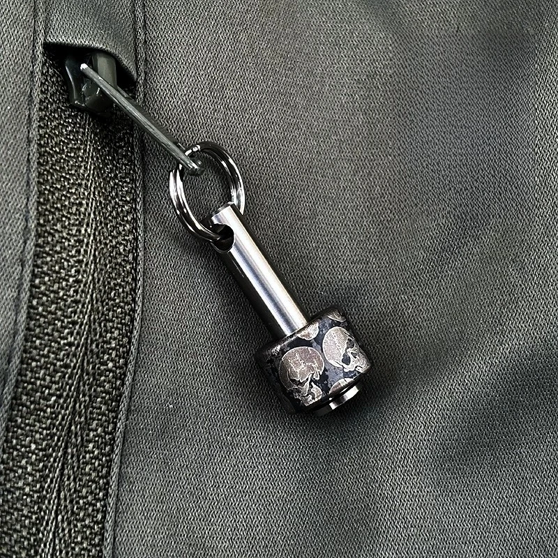 Cylinder Skull Titanium Alloy EDC Paracord Lanyard Bead Stress Relief Fidget Hand Play Accessory