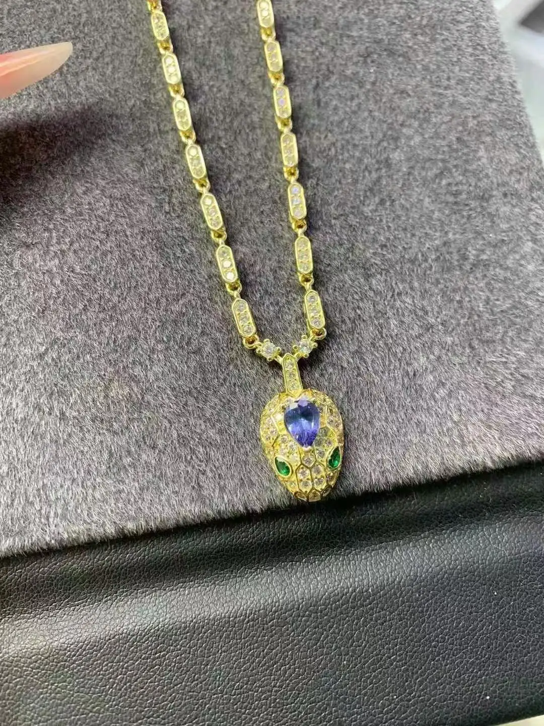 

Elegant Engagement Gift Best Quality Natural Tanzanite Pendant 925 Sterling Silver Fashion Real Tanzanite necklace
