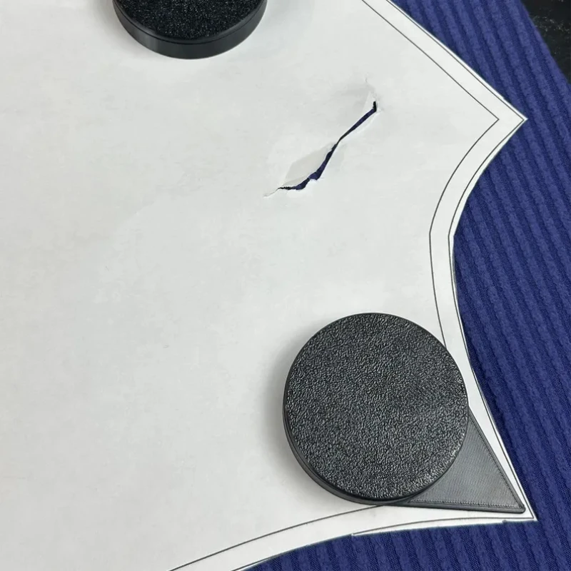 Picture 4: 4Pcs Triangular Sewing Pattern Presser Foot Black Triangular Tailor Mold Compact Fabric Quilting Tool Home Accessories