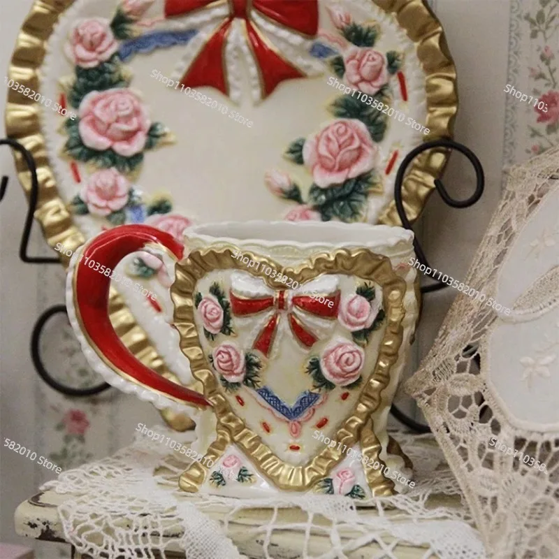 

Винтажная керамическая кружка - с красным бантом и золотой отделкой, дизайн с розами, подарочная кружка