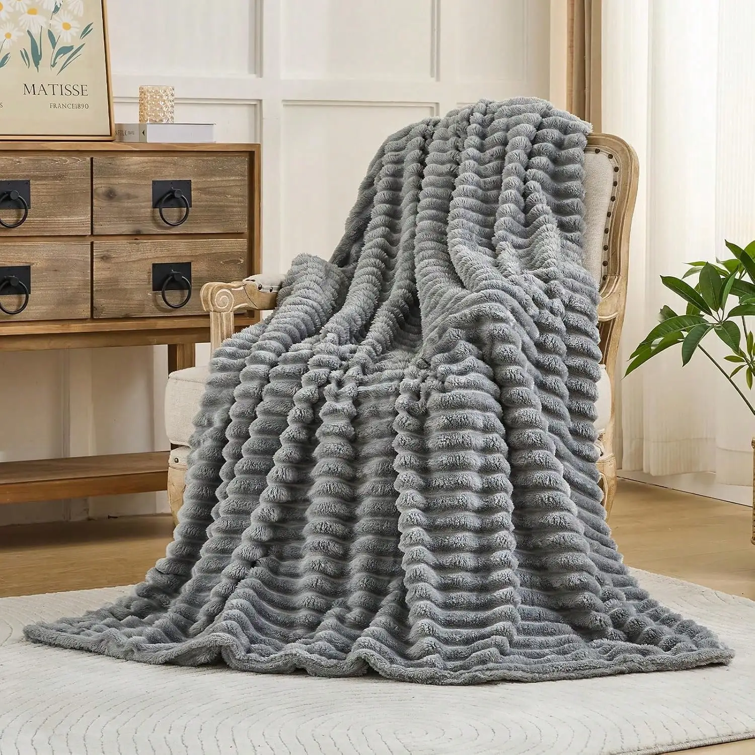 Super Soft Throw Blanket Grey Premium Silky Flannel Fleece 3D Ribbed Jacquard Lightweight Bed Blanket All Season Use Decor Gift