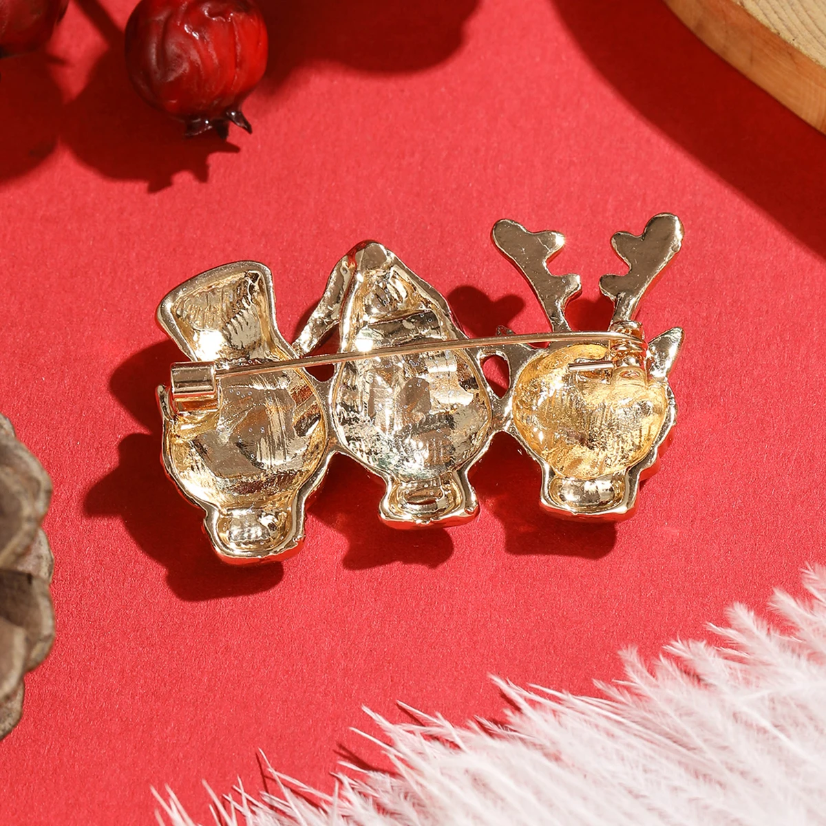 العصرية عيد الميلاد ثلاثة هريرة دبابيس للنساء للجنسين الحيوان دبابيس مأدبة اكسسوارات الحفلات الهدايا #3