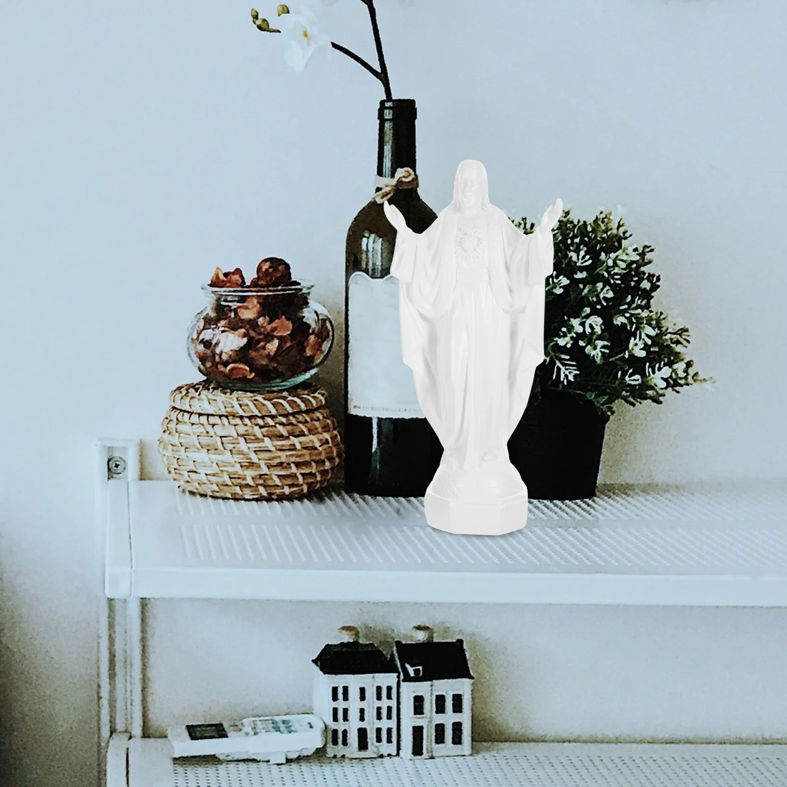 Resin Jesus Statue Desktop Church Decoration Home Office Shelf Ornament Religious Sculpture Sturdy Lightweight