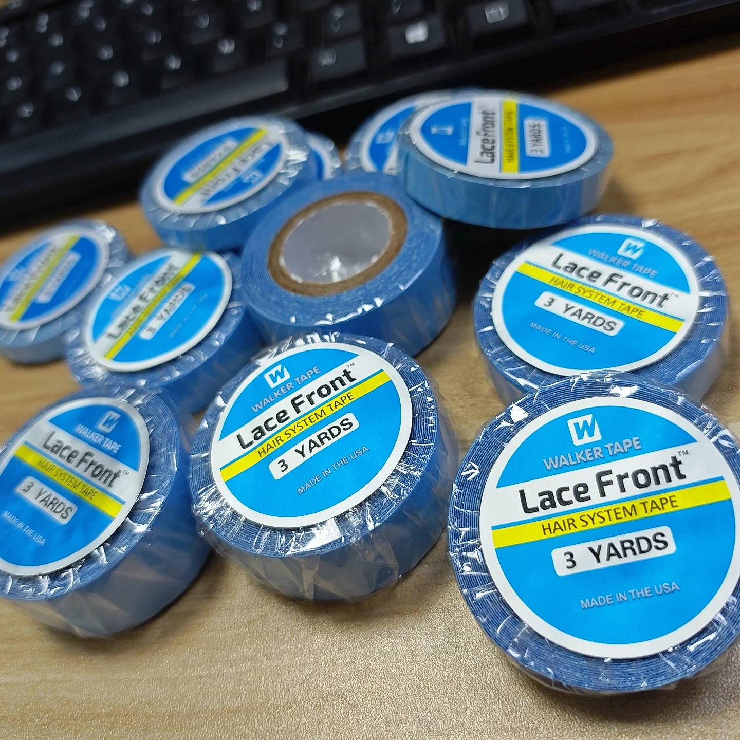 

3 Yards0.8cm/Roll Hair System Tape For Hair Extensions No Shine Bonding Double-Sided Lace Front Wig Tape Adhesive Replace Tape