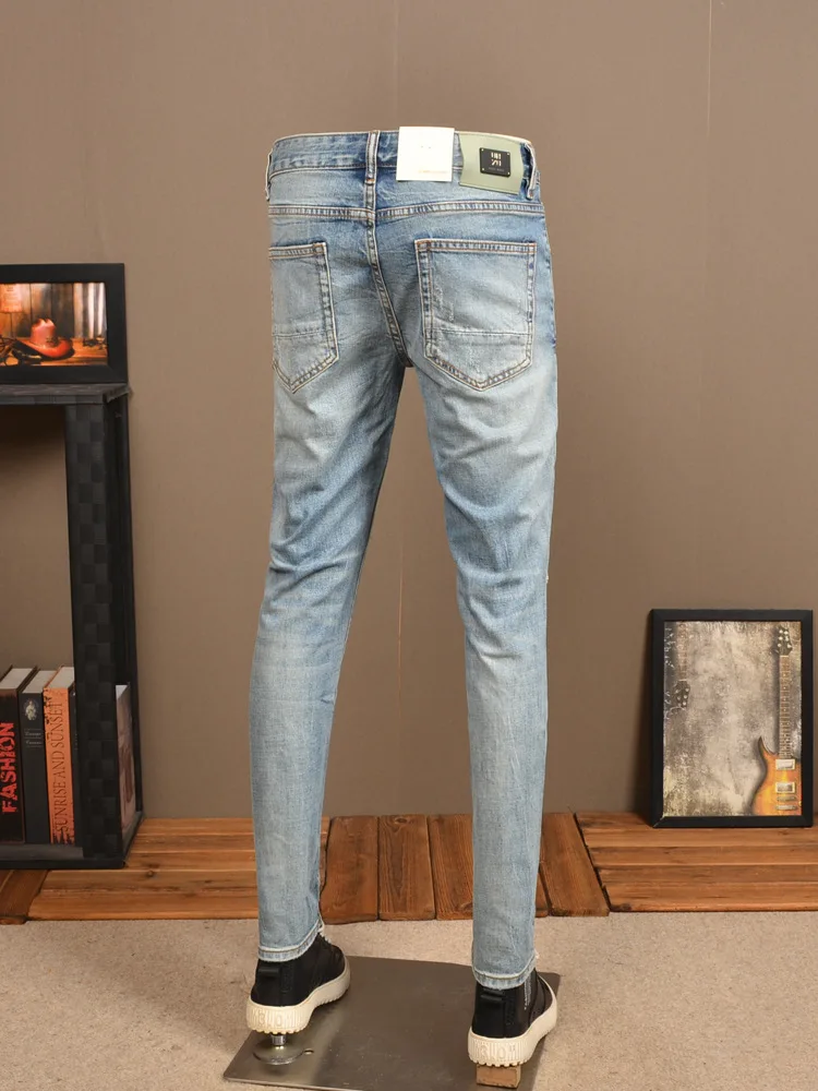 Zerrissene Jeans Herren Retro trend ige Slim-Fit High-End koreanischen Stil lässig hellblaue Skinny Taper hose