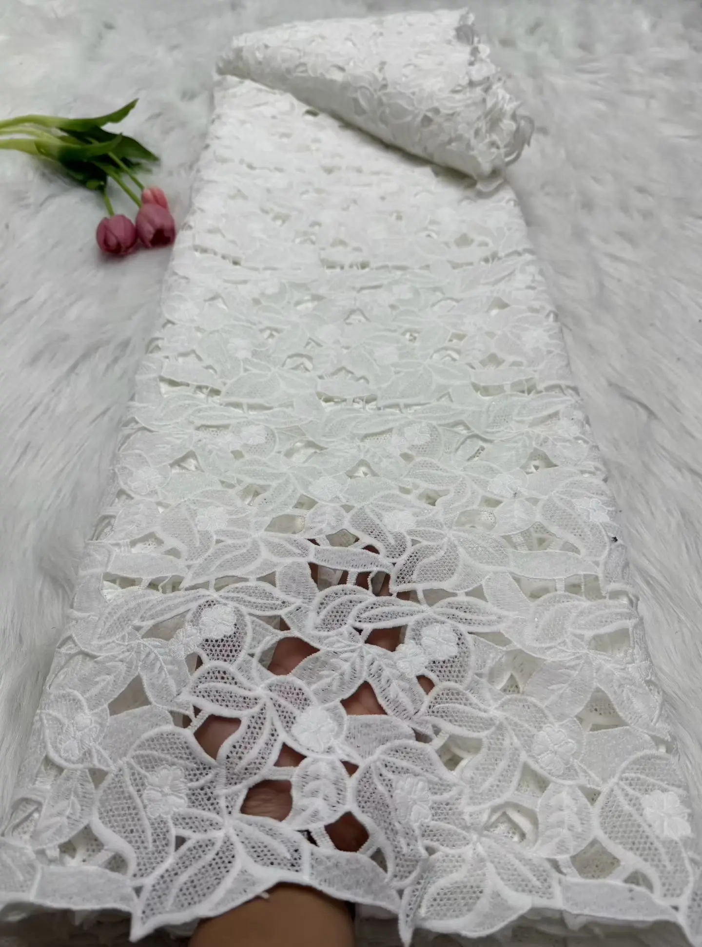 

White African Guipure Cord Lace Fabric 2025 High Quality Nigerian Guipure Cord Lace Embroidery for Sewing Wedding Dresses Hm42-1