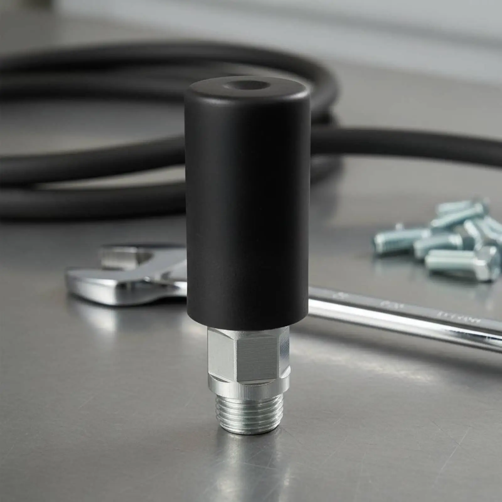 Efficient Fuel Oil Pump Hand Priming Compression-ignition Engine Tool for Garage and DIY Vehicle Repair