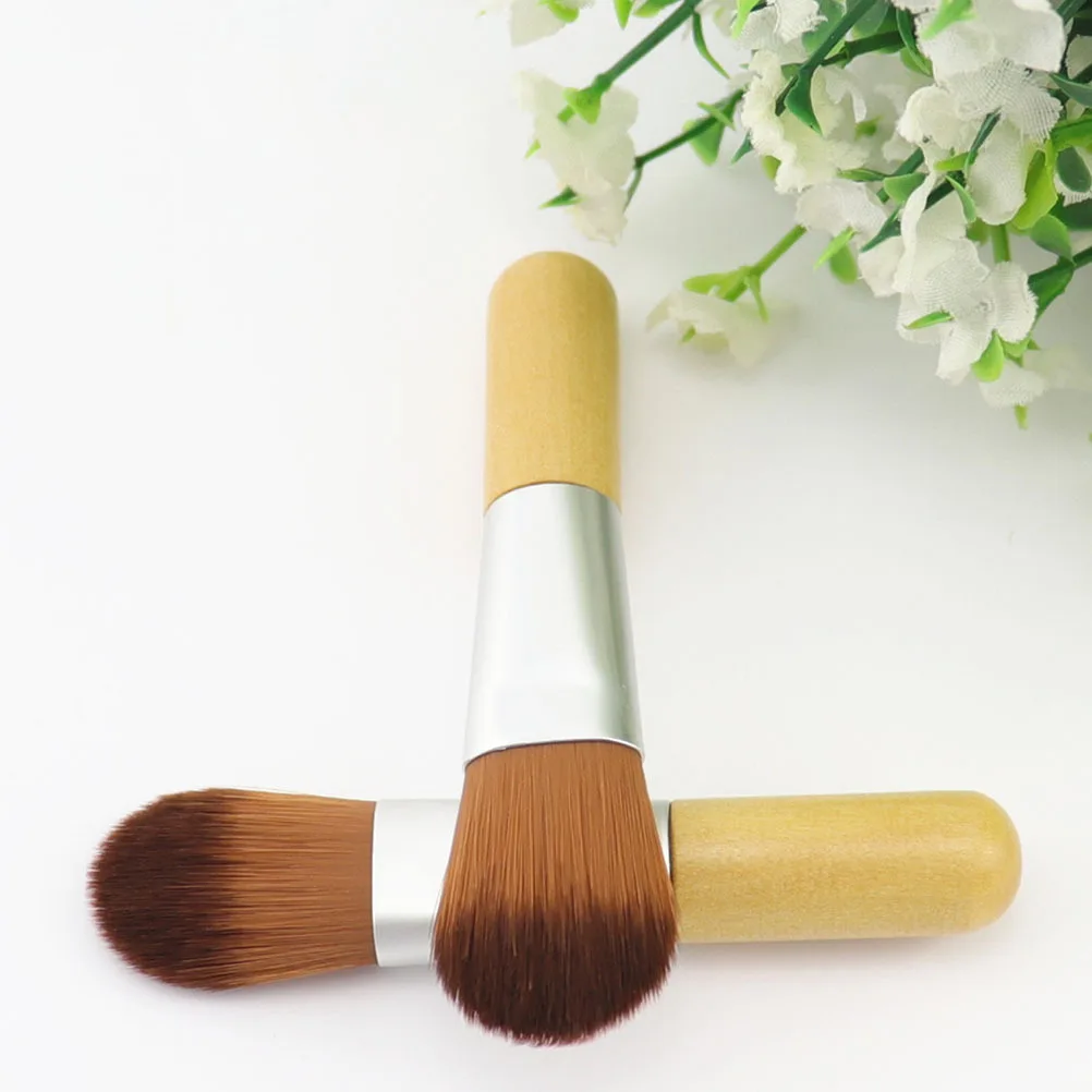 

2Pcs Mini Foundation Brush Set Short Wooden Handle Soft Dense Nylon Fiber Portable Makeup Essentials