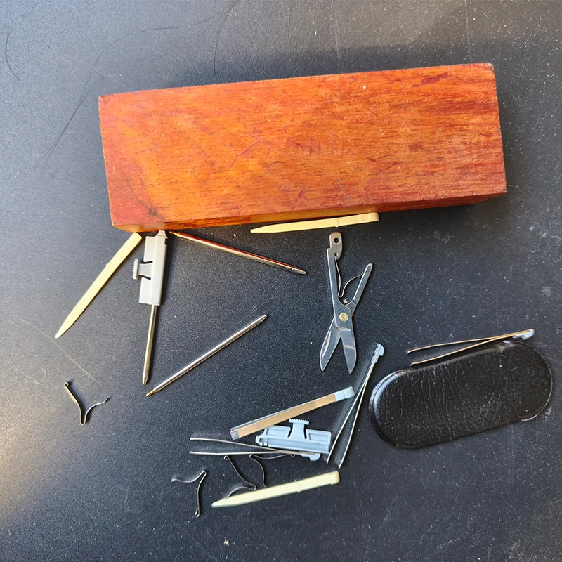 Acessórios de Substituição para Canivete Suíço: Caneta Esferográfica, Palito, Pinça, Tesoura de Mola para Canivetes Suíços Victorinox de 58MM