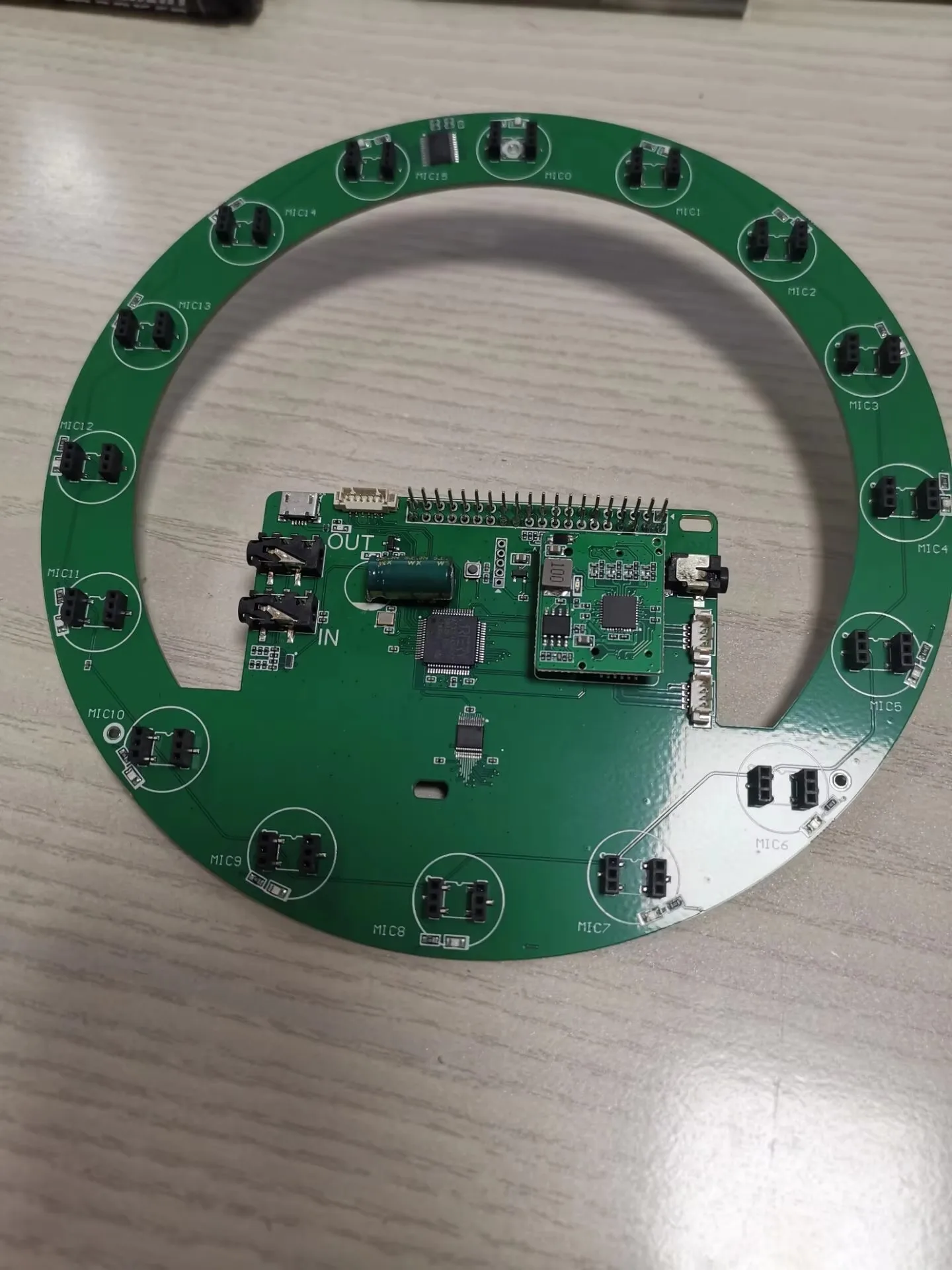 microfono-de-vigilancia-microfono-de-seguridad-microfono-de-recogida-de-larga-distancia-matriz-de-microfonos-matriz-de-microfonos
