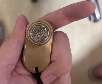 thumb