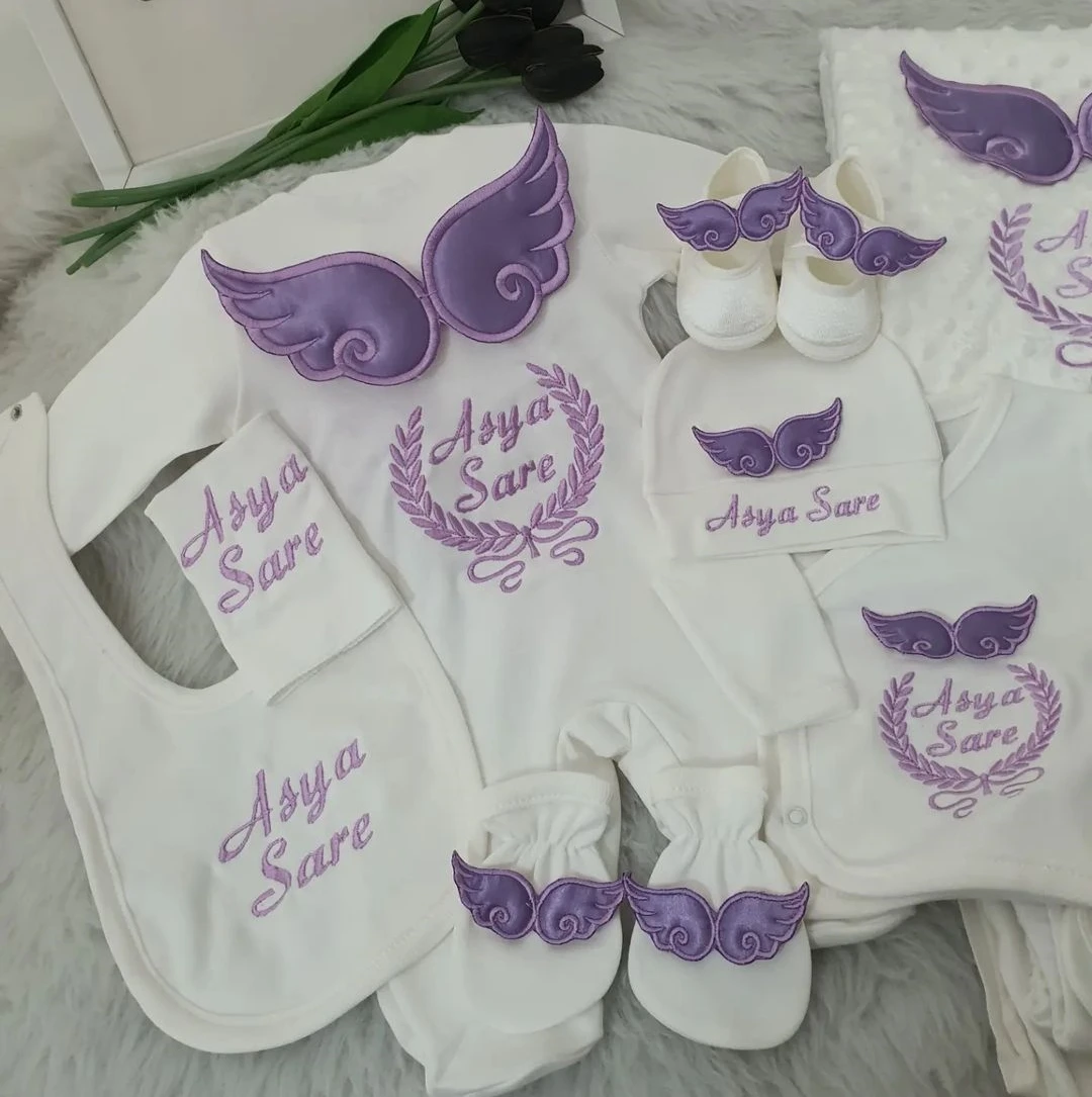 Dollbling 10pcs Wings Outfits Any Name Personalized Sweetwood Embroidery Gift Set Baby Pajamas Hat Welcome Home Ceremonial dress