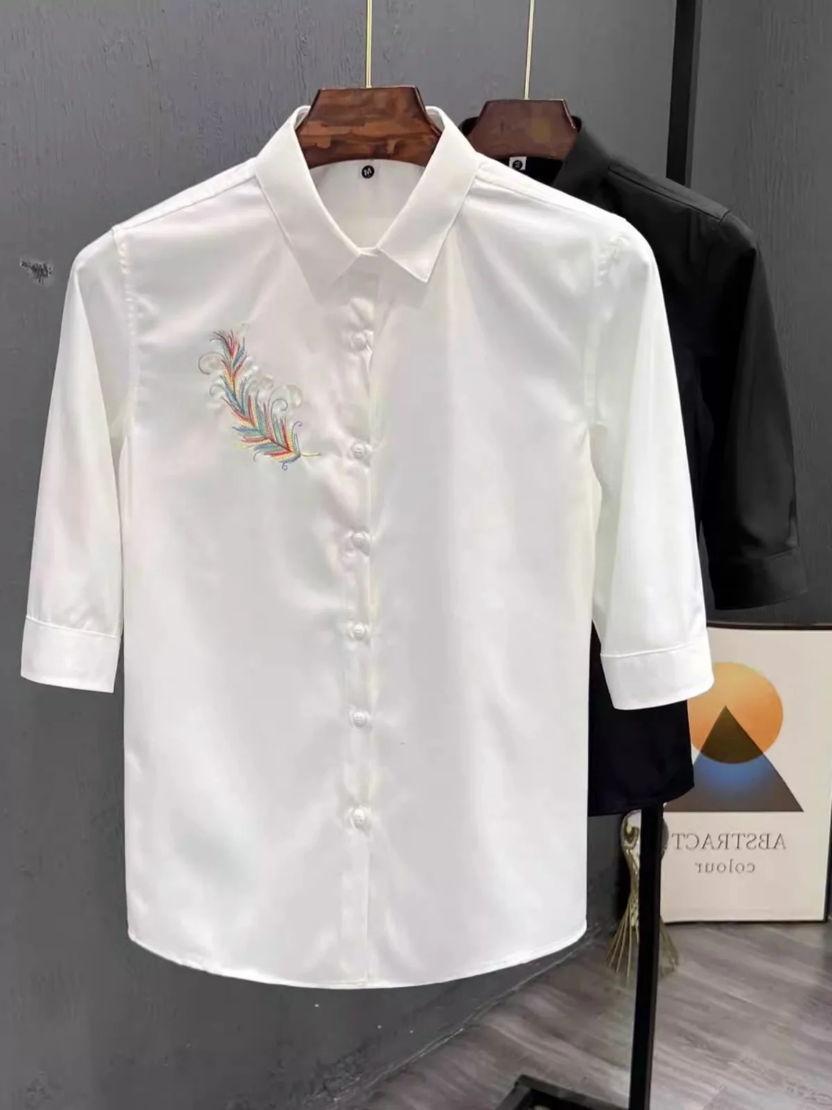 

New Summer Men's Slim Fit Embroidered Casual irt Stand Version Five-Quarter Sve arp Collar Youth Trend Thin Model