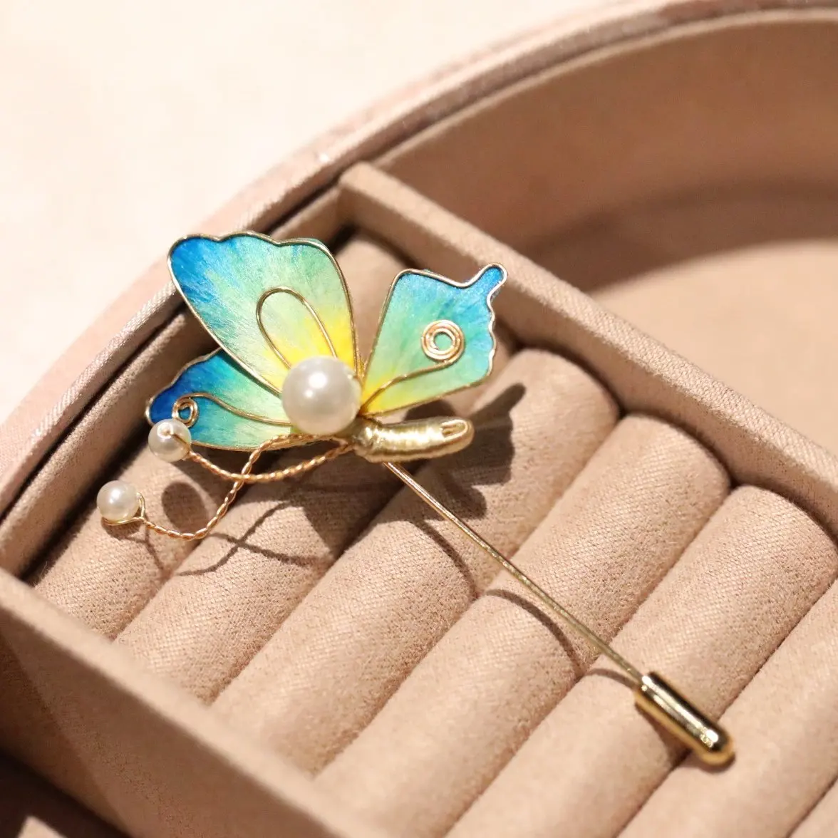 Handmade Non-Heritage Velvet Flower Brooch Silk Thread Mother's Day to Give Mom Teacher's Chinese Clothing Cheongsam Accessories