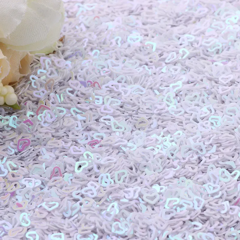 Ultra Thin 4mm Hollow Heart Sequins For Craft PET Sequins For Nail Art Nail Art/Wedding Christmas Decoration Confetti