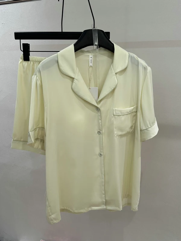 ultra-comfortable-ice-silk-sleepwear-set-women's-short-sleeve-short-pants-home-clothes-embroidered-heart-design-summer-collec